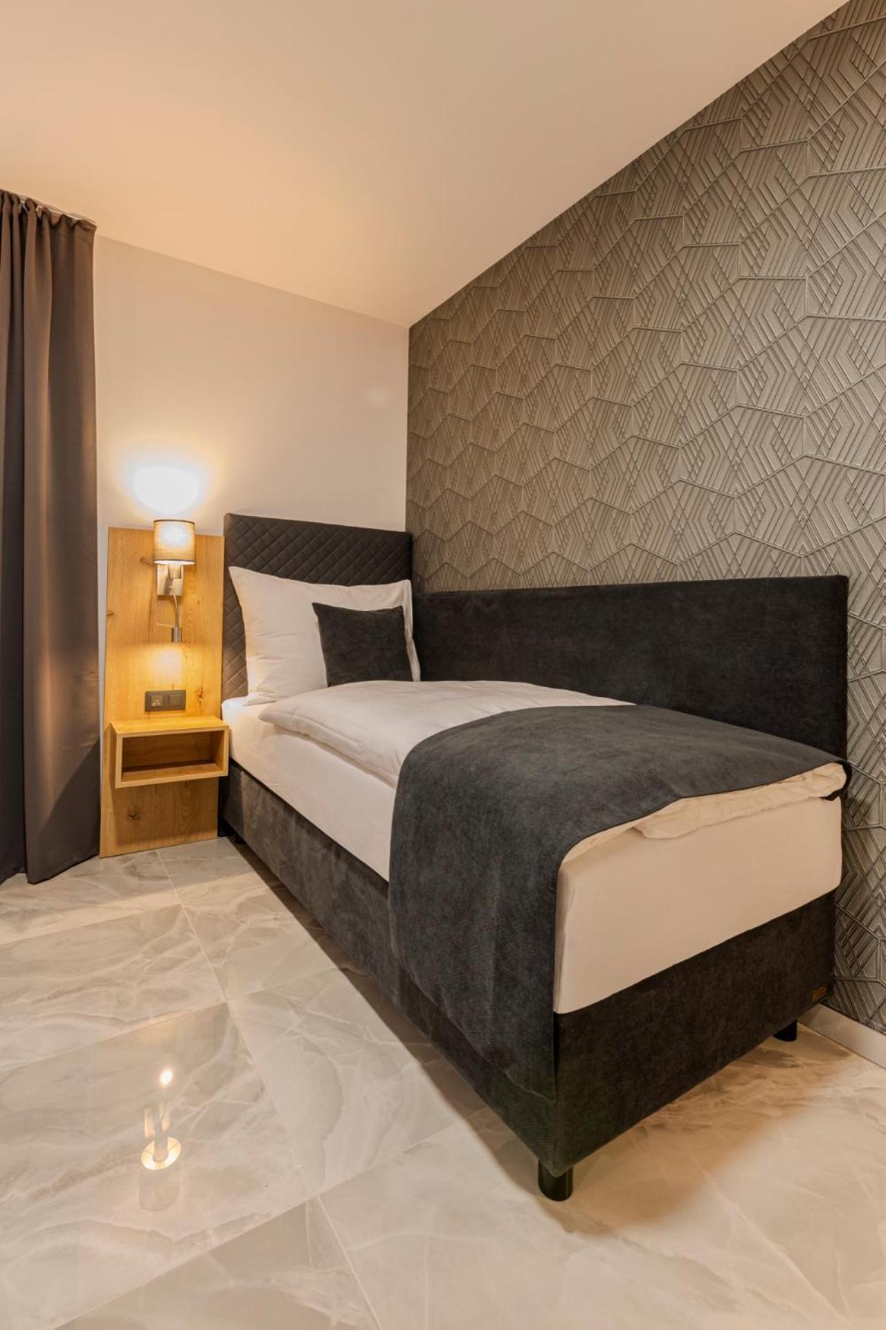 Hotel Triska Brandys nad Labem-Stara Boleslav Ngoại thất bức ảnh